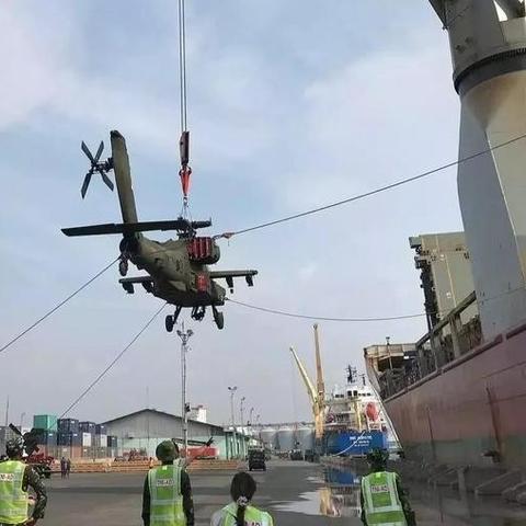 崛起前线游戏手机版：开启全新剧情，实时对战，体验最真实的战争快感！