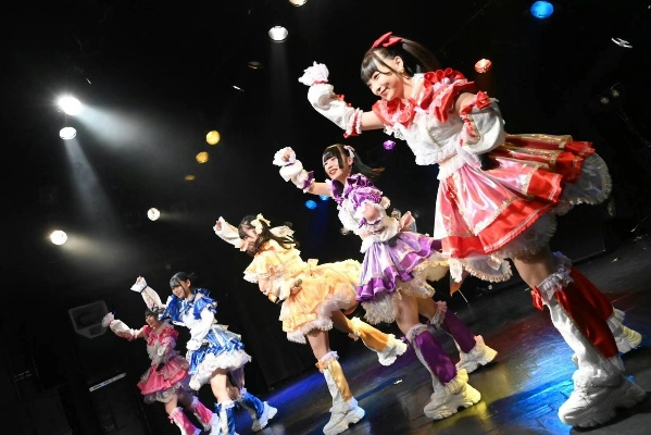 (地下偶像讲的是什么)探寻《地下偶像》魅力：第五集角逐风云再起