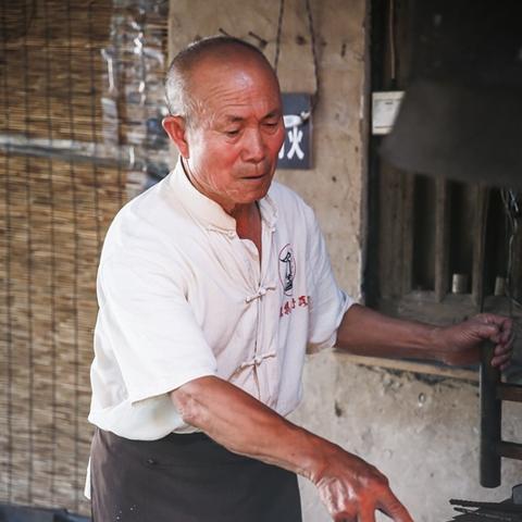 (探秘中国风箱制作的详细步骤和技艺传承)探秘中国风箱制作的详细步骤和技艺传承 (探秘中国风箱制作的详细步骤和技艺传承)探秘中国风箱制作的详细步骤和技艺传承