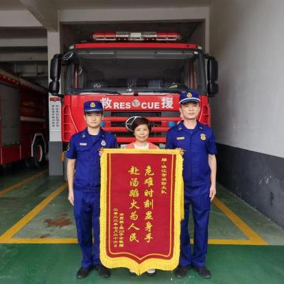 (知乎故事我的消防男友)深入火海，为生活掀起波澜：我的男友，那位英勇无畏的消防员