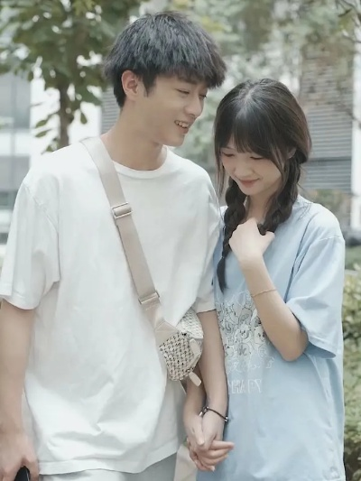 恋爱进行时短剧男主叫什么？他带着温柔的微笑，迷倒了所有观众。