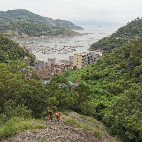 黄金海岸钓鱼攻略：最佳钓点推荐与实用技巧分享，让你轻松钓获丰收