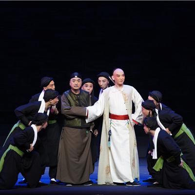 (逃跑吧!少年下载2021)少年们，快来体验逃跑吧少年怀旧版下载，激情重现青春时光！