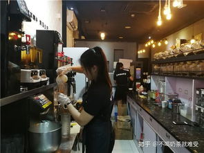 (奶茶店员工工作视频)下载奶茶店员工模拟器，体验不一样的工作环境和挑战！