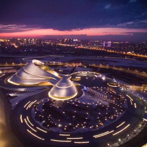 (哈尔滨豪车俱乐部)揭秘哈尔滨豪车盛宴老板的豪华生活与成功之道