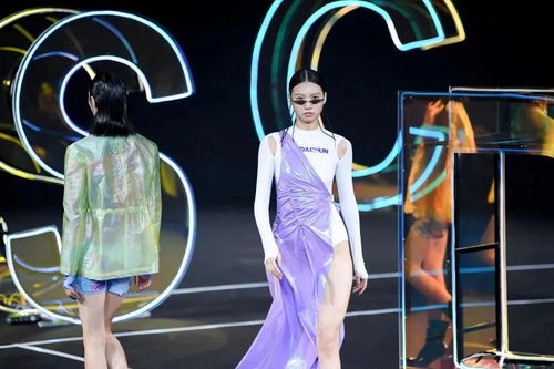 (轻解罗裳什么意思)轻舞罗裳服装全解锁,尽显优雅风姿,绽放华丽新华章 (轻解罗裳什么意思)轻舞罗裳服装全解锁,尽显优雅风姿,绽放华丽新华章