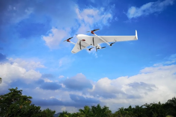 (翔无人机怎么样)探索翱翔天空的奥秘：飞翔官网为您揭示无人机飞行技术的魅力