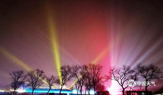 (光影的照片)在光影的交错中,简约又绚烂的美——探寻光影图片的魅力