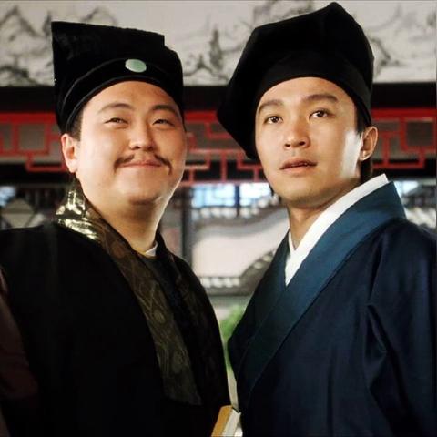 (黄霑 沧海一声笑 创作)黄霑词作《沧海一声笑》描绘了怎样的场景?