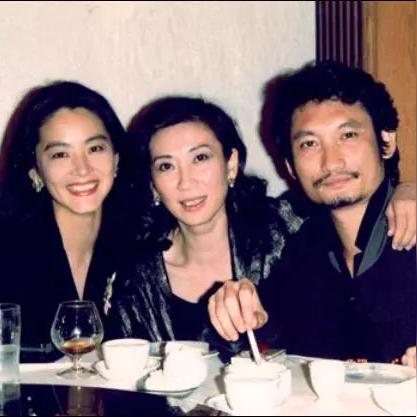 (黄霑 沧海一声笑 创作)黄霑词作《沧海一声笑》描绘了怎样的场景? (黄霑 沧海一声笑 创作)黄霑词作《沧海一声笑》描绘了怎样的场景?