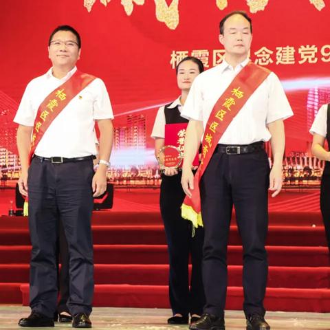 创世纪地产风云完整版:揭示房地产背后的秘密与风云变幻的人生故事 创世纪地产风云完整版:揭示房地产背后的秘密与风云变幻的人生故事