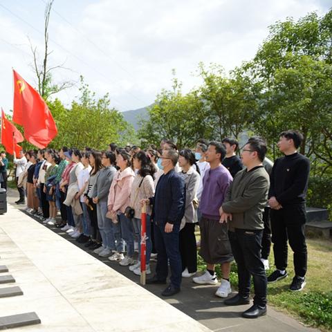 用热血激扬的精神守护正义！热血英雄电视连续剧引领时代风潮，感受荣耀的传奇故事！