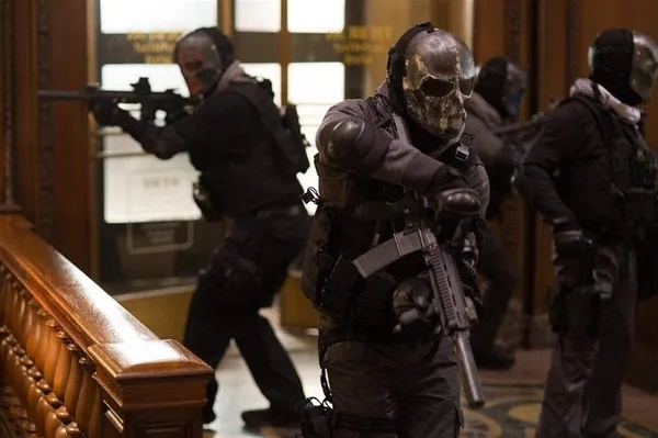 (全境警戒结局什么意思)全境警戒剧情详解：探究主要角色内心变化与行动路线