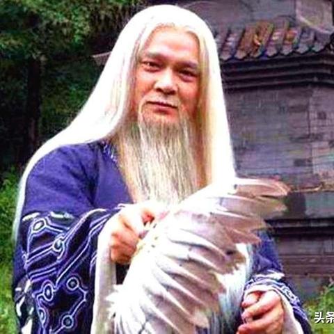 新手必看:《墨武侠》起步攻略大全,武侠世界里的武器选择、角色扮演和PK技巧揭秘! 新手必看:《墨武侠》起步攻略大全,武侠世界里的武器选择、角色扮演和PK技巧揭秘!