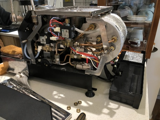 精心组装：挑战极限的最后一关——咖啡机电路的终极调校与测试