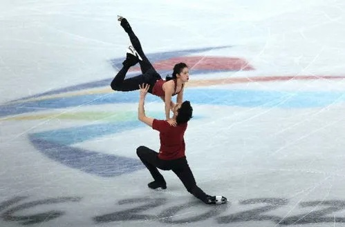 (滑冰群名)璀璨冰雪之队：时尚洋气的滑冰小组名字推荐