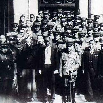 (星光灿烂穿越黑暗来到你身边)穿越黑暗:星光幸存者的冒险与成长之旅 (星光灿烂穿越黑暗来到你身边)穿越黑暗:星光幸存者的冒险与成长之旅