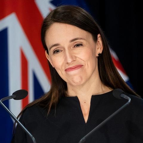 详解《女王计划》手游攻略,从升级攻略到宠物成长全方位解读,助您驾驭女王之路 详解《女王计划》手游攻略,从升级攻略到宠物成长全方位解读,助您驾驭女王之路