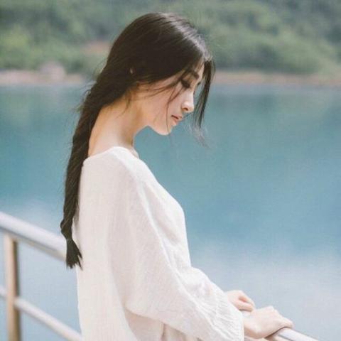 (类似光明大陆的手游推荐)探寻类似光明大陆的手游：探索广阔世界、挑战强敌！