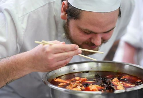 探秘异世界美食：精灵食肆妖怪图鉴，揭秘神秘妖怪的独特饮食文化和奇妙生活习性