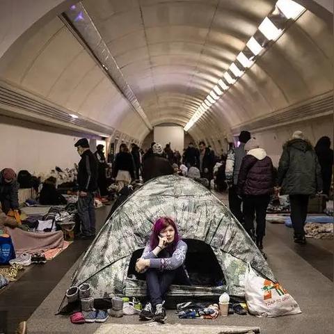 (60秒避难所生存手机版下载)60秒避难所生存中文版下载:在末日倒计时中谋求生存 (60秒避难所生存手机版下载)60秒避难所生存中文版下载:在末日倒计时中谋求生存