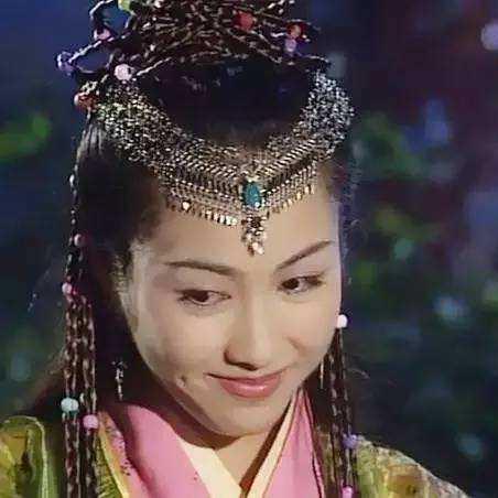 虚竹宠幸梅兰竹菊：浅谈四大名花在武侠世界中的独特魅力与象征意义