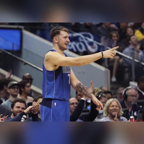 (美国全明星篮球)美职篮全明星内测下载：体验最新版本的全明星游戏